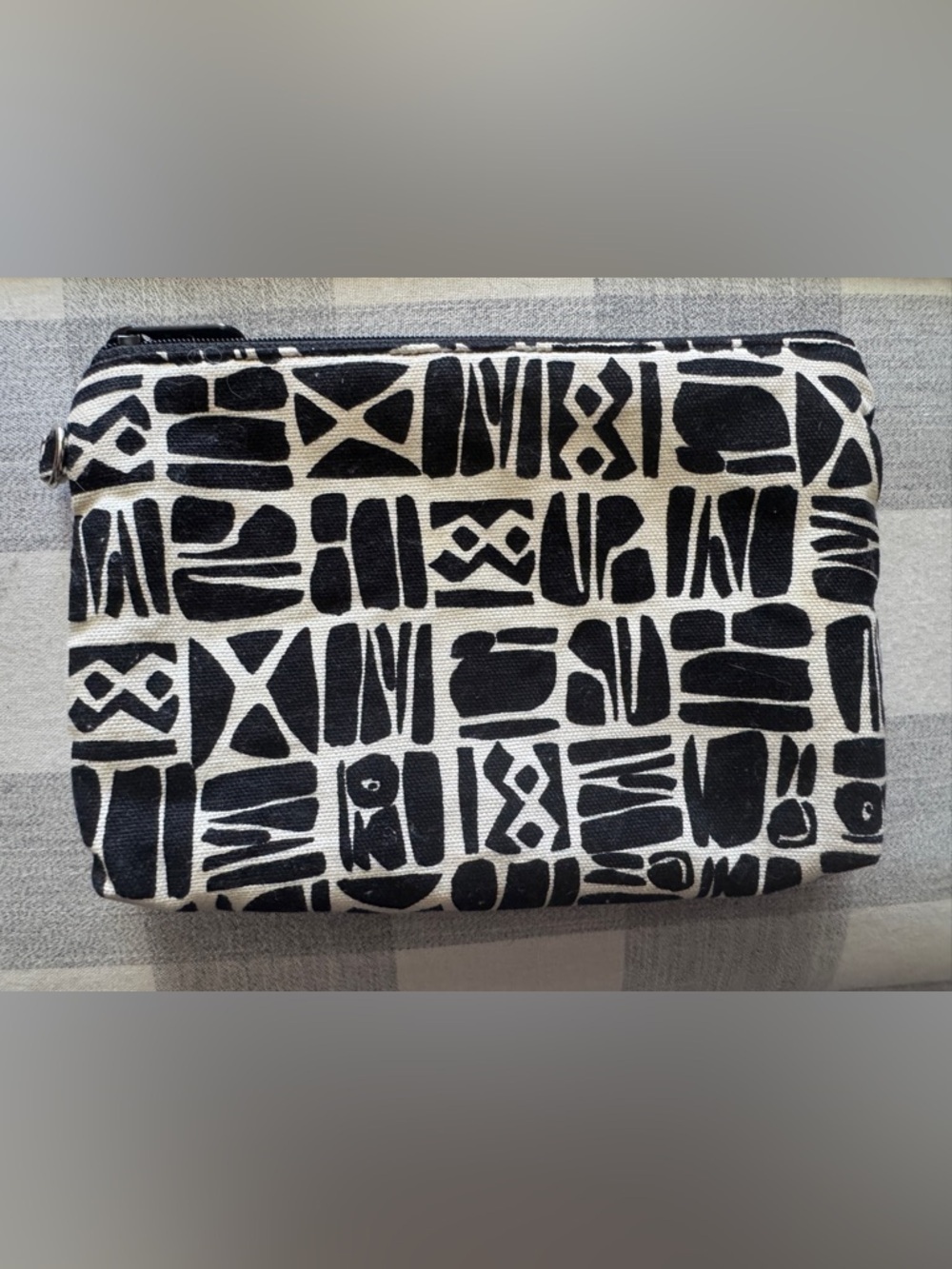Thirty-One Mini Zipper Pouch featuring the Retired "Ink Blots” Patter